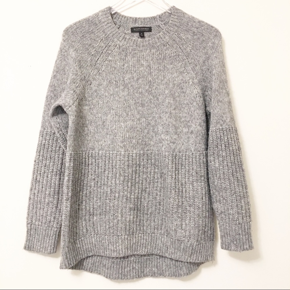 Banana Republic Gray Crew Neck Sweater